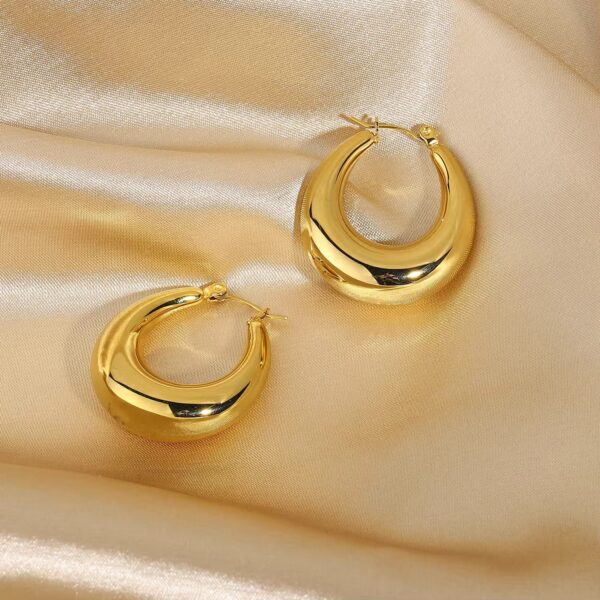 Odette Hoops - Image 3