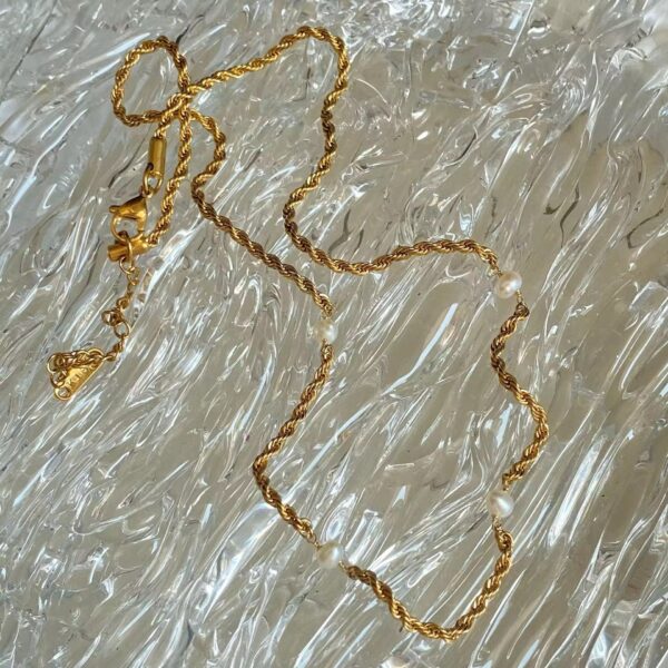 Monroe Chain Necklace - Image 4